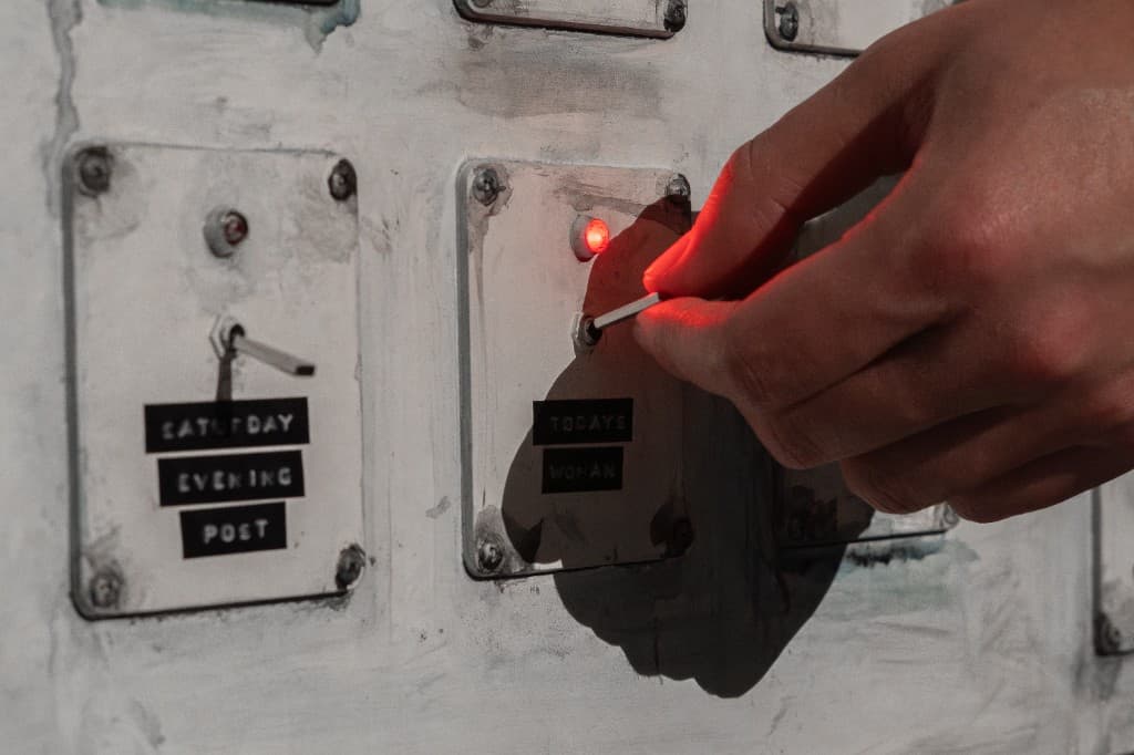 AUTOMATIC WRITER