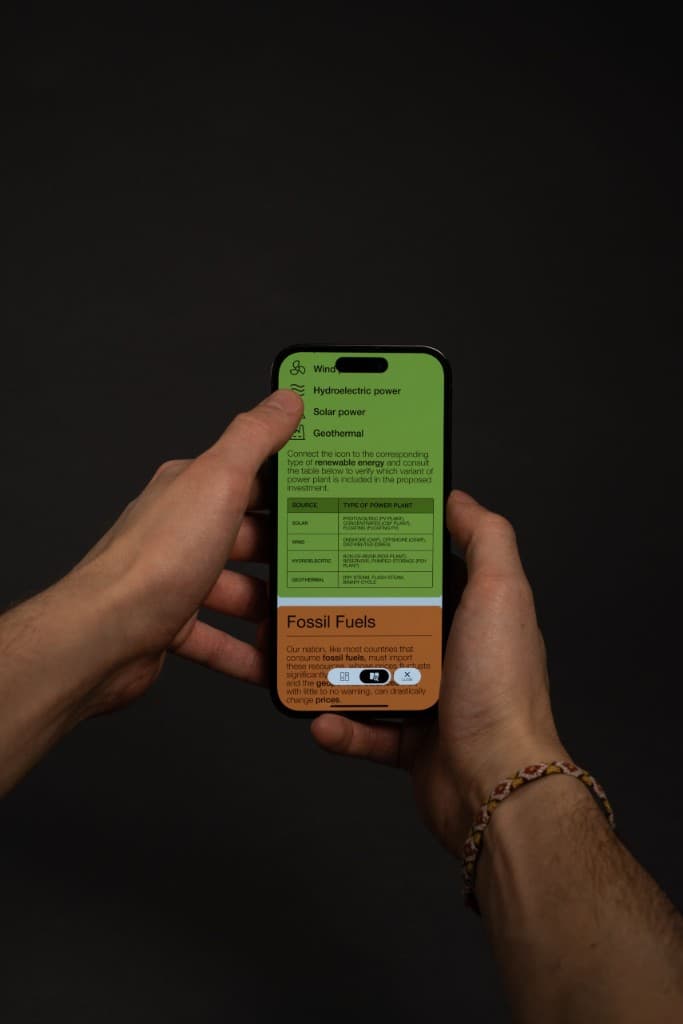Interazione con l'app NOVA su smartphone